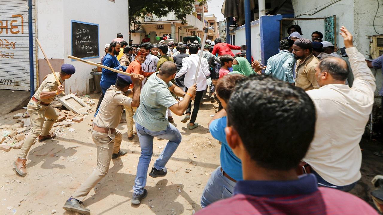 Prophet remarks row: 304 arrested so far in Uttar Pradesh for violence